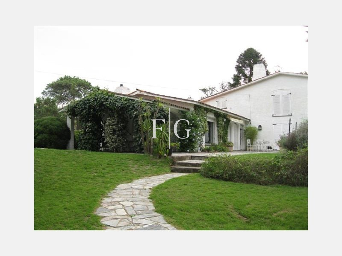 Casa ID.883 - Casa en Punta del Este, Lugano