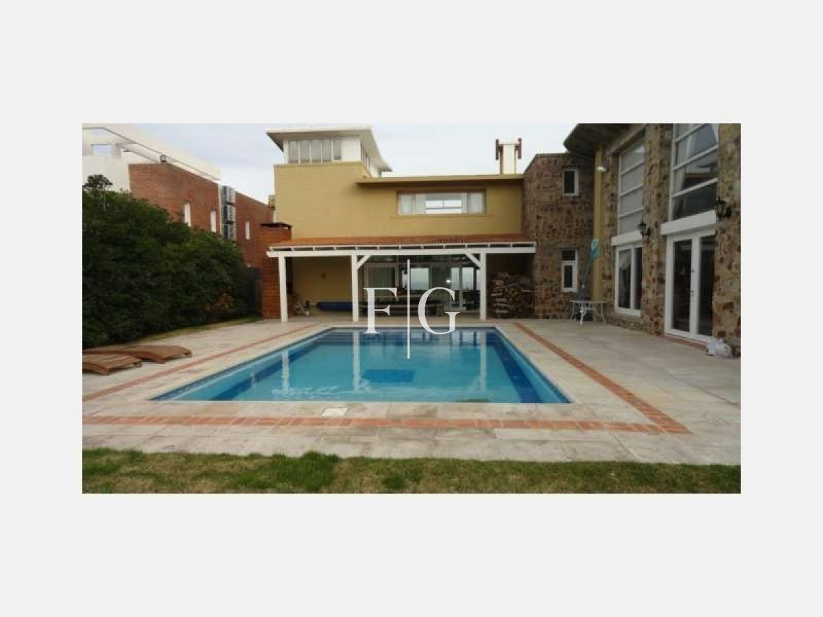 Casa ID.887 - Casa, Venta , Alquiler ,Mansa,Punta del Este