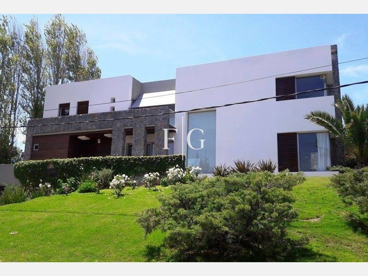 Casa ID.892 - Casa, Venta , Alquiler ,Rincón del Indio,Punta del Este