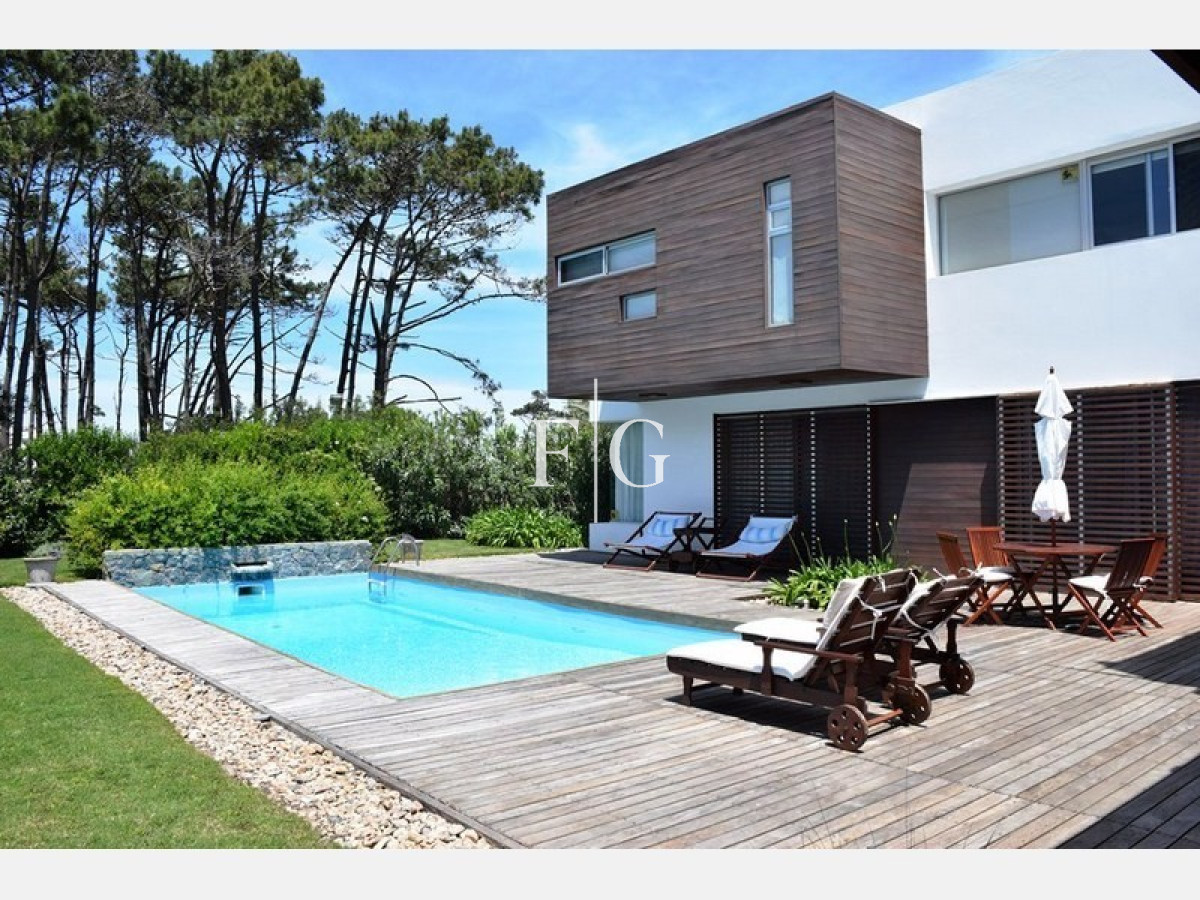 Casa ID.892 - Casa, Venta , Alquiler ,Rincón del Indio,Punta del Este