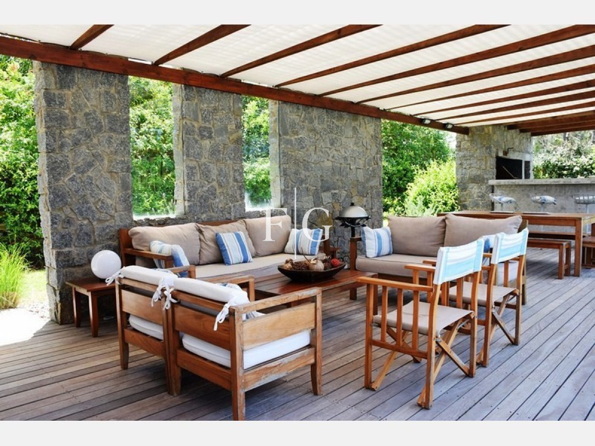 Casa ID.892 - Casa, Venta , Alquiler ,Rincón del Indio,Punta del Este