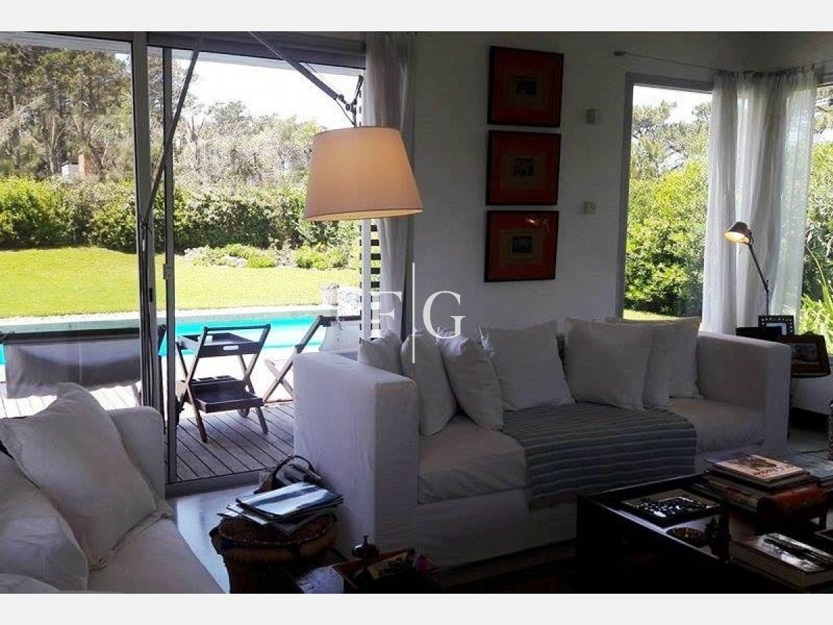 Casa ID.892 - Casa, Venta , Alquiler ,Rincón del Indio,Punta del Este