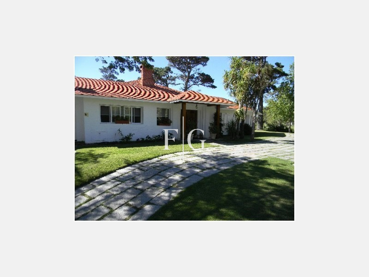 Casa ID.893 - Casa en Punta del Este, Golf