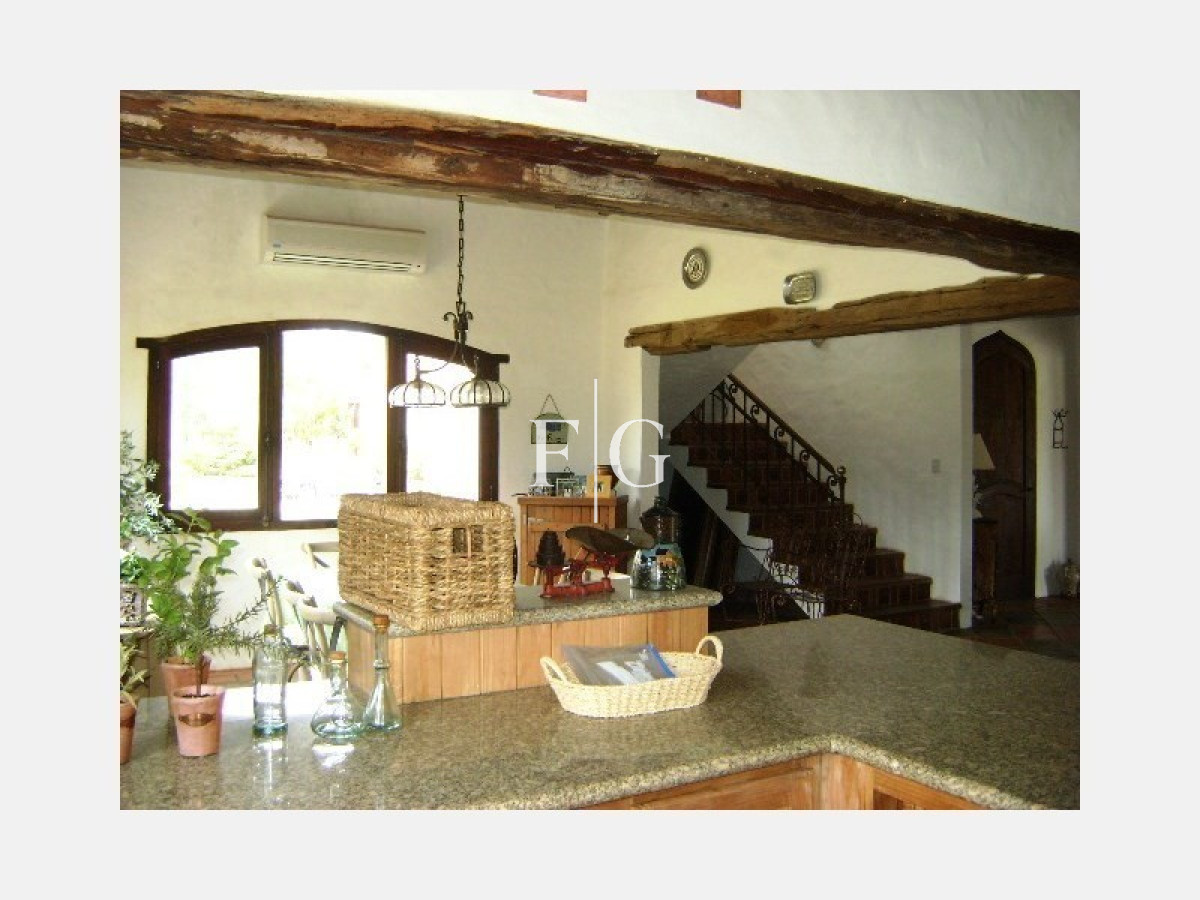 Casa ID.895 - Casa en Maldonado, Jardi­n Pinares