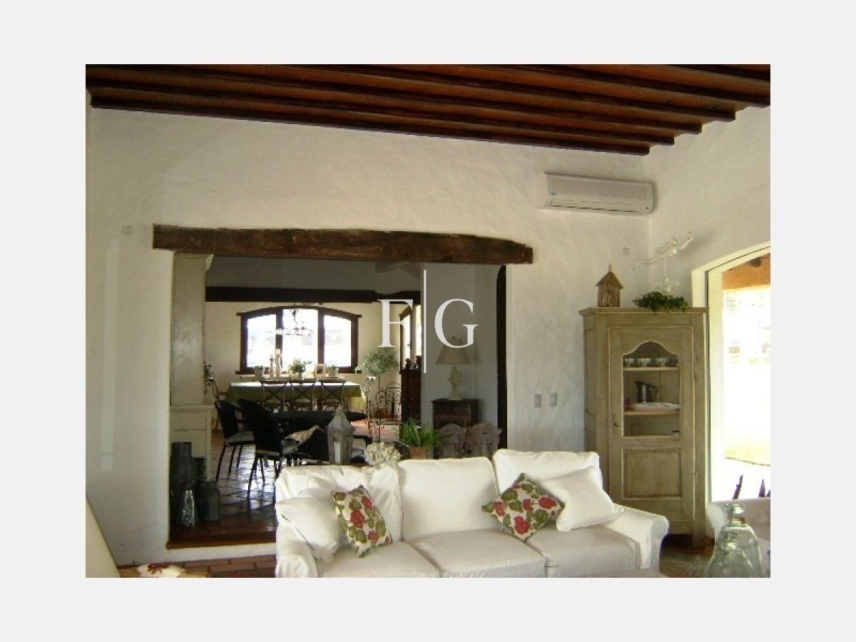 Casa ID.895 - Casa en Maldonado, Jardi­n Pinares