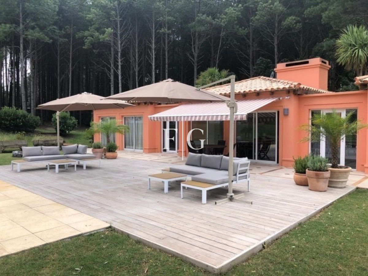 Casa ID.896 - Casa, Venta, Punta del Este.