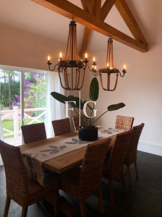 Casa ID.896 - Casa, Venta, Punta del Este.
