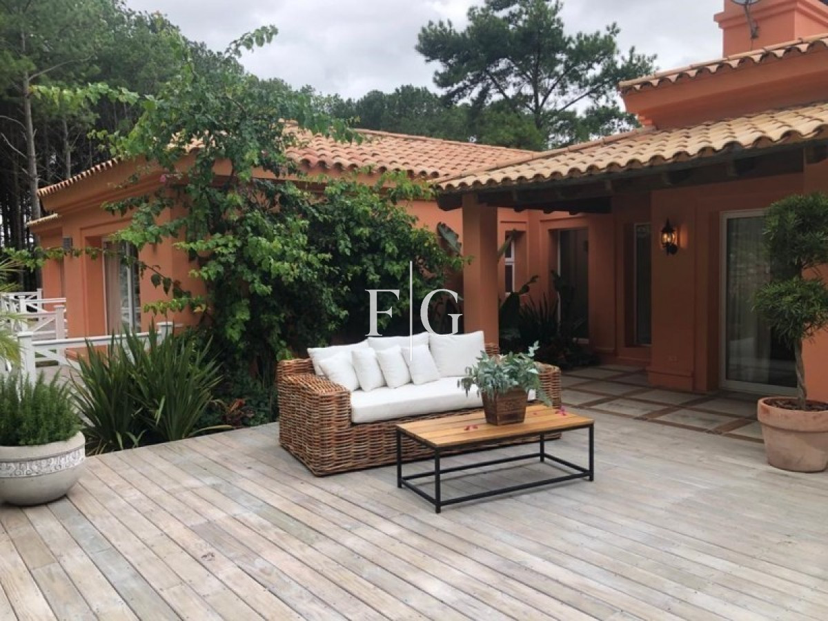 Casa ID.896 - Casa, Venta, Punta del Este.