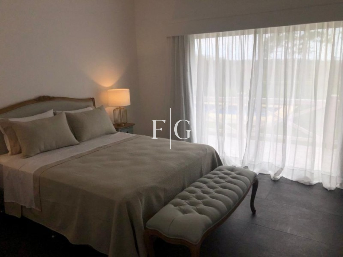 Casa ID.896 - Casa, Venta, Punta del Este.