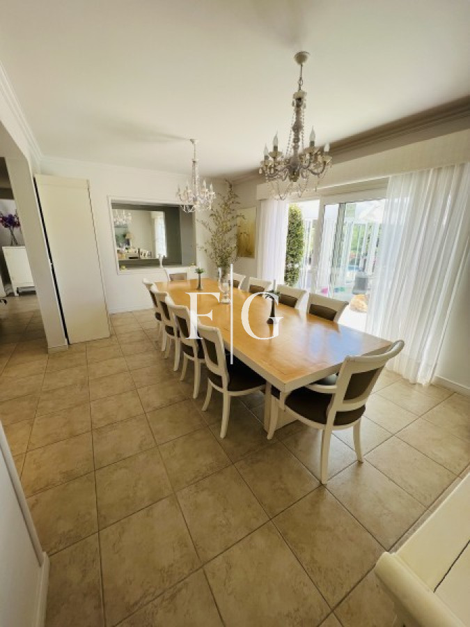 Casa ID.907 - Casa, Venta ,Rincón del Indio,Punta del Este
