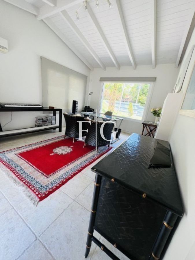 Casa ID.907 - Casa, Venta ,Rincón del Indio,Punta del Este