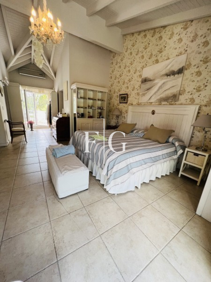 Casa ID.907 - Casa, Venta ,Rincón del Indio,Punta del Este