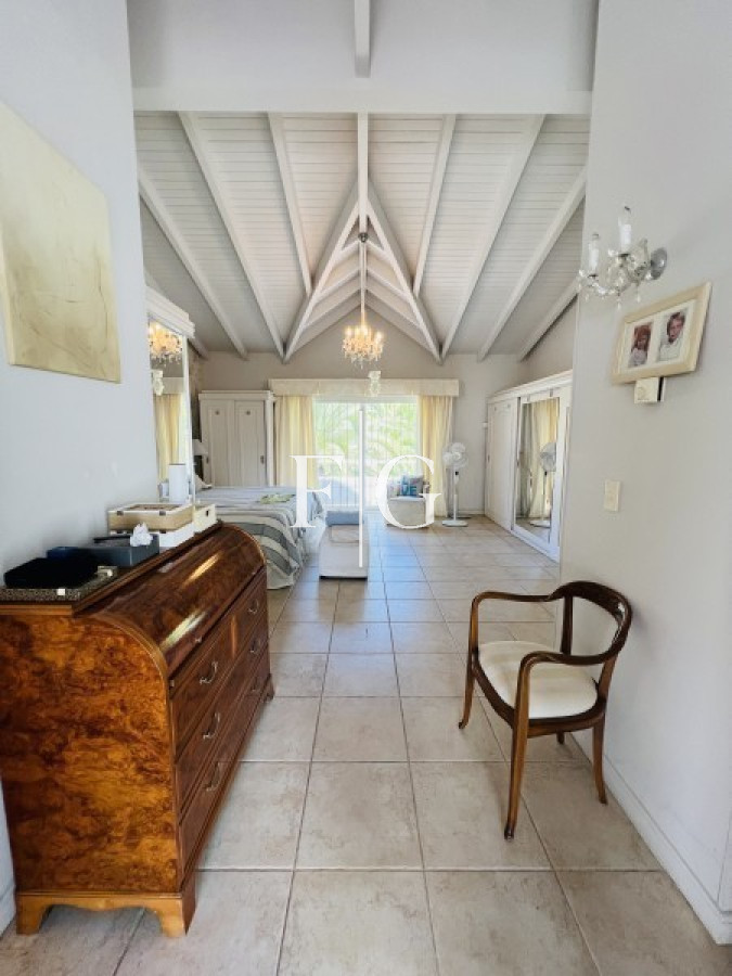 Casa ID.907 - Casa, Venta ,Rincón del Indio,Punta del Este