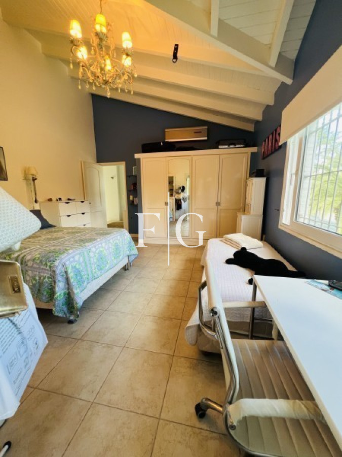 Casa ID.907 - Casa, Venta ,Rincón del Indio,Punta del Este