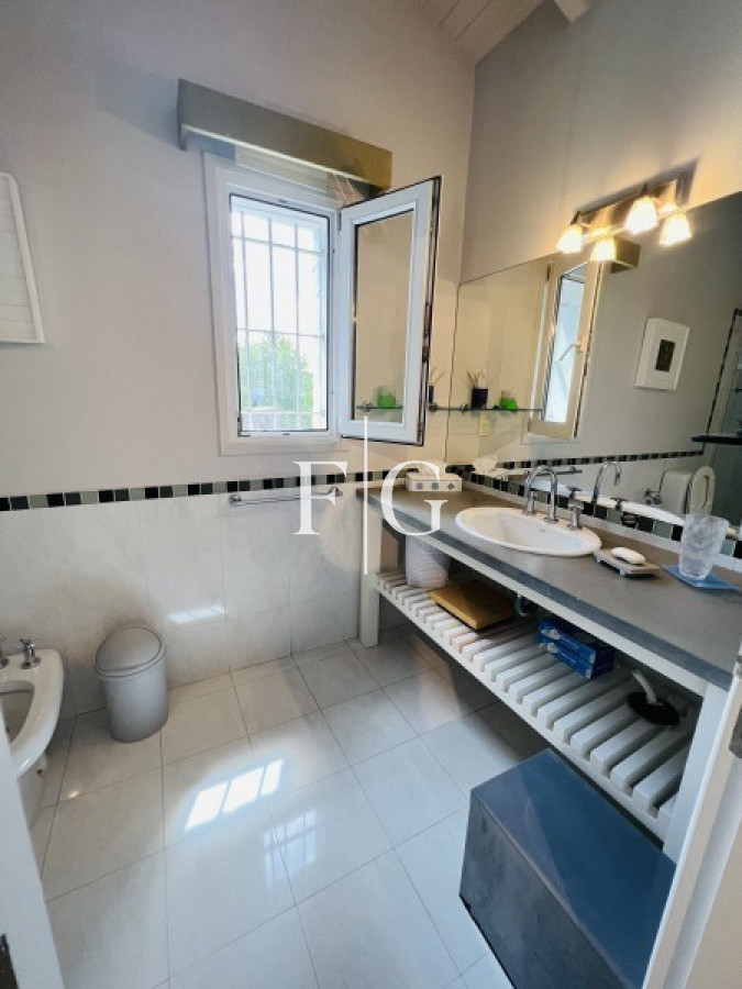 Casa ID.907 - Casa, Venta ,Rincón del Indio,Punta del Este
