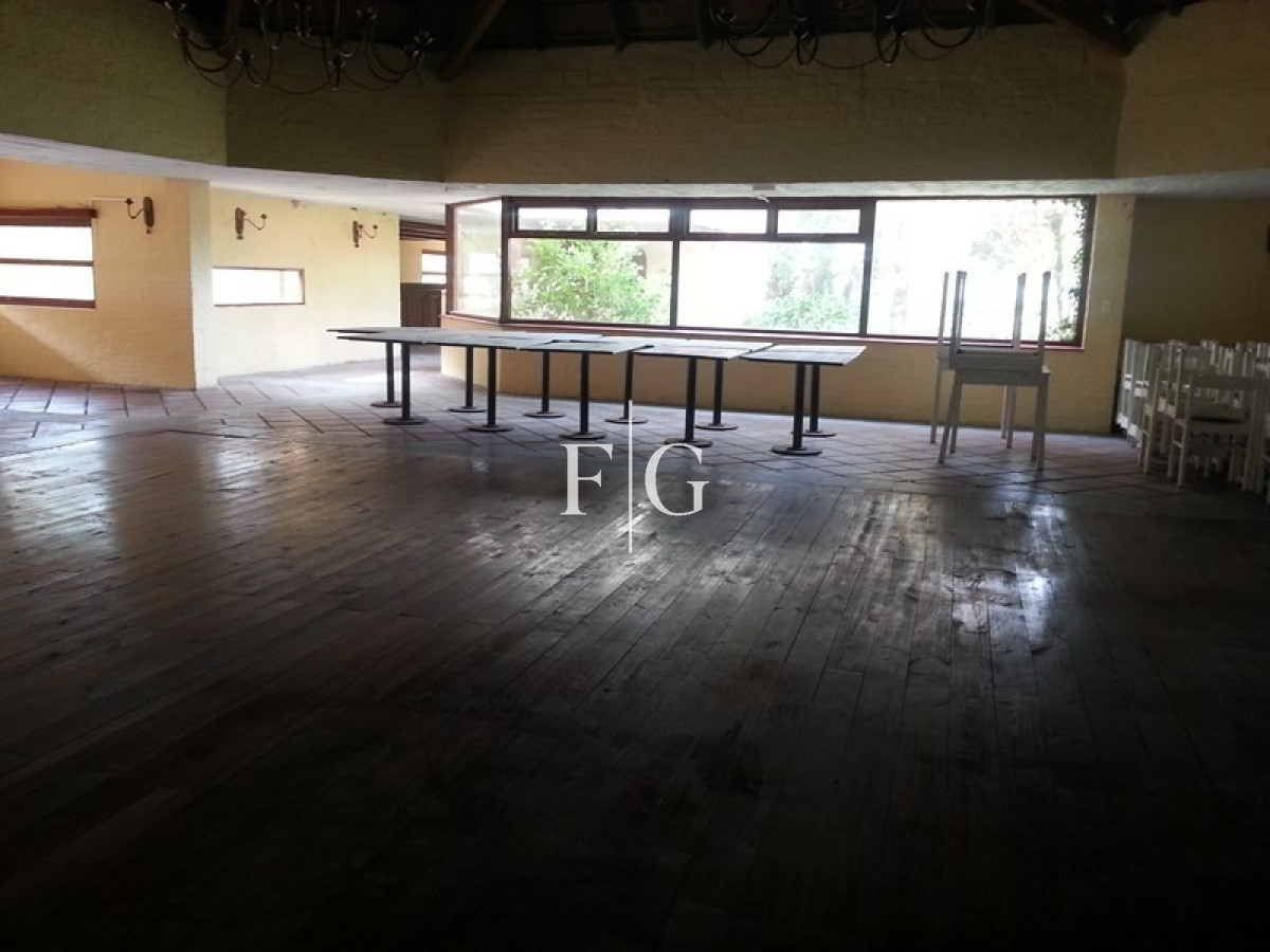 Local Comercial ID.886 - Local, Venta ,San Rafael,Punta del Este