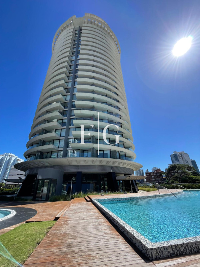 Apartamento ID.918 - Oportunidad apartamento 2 dormitorios, a pasos del mar playa Mansa y Brava