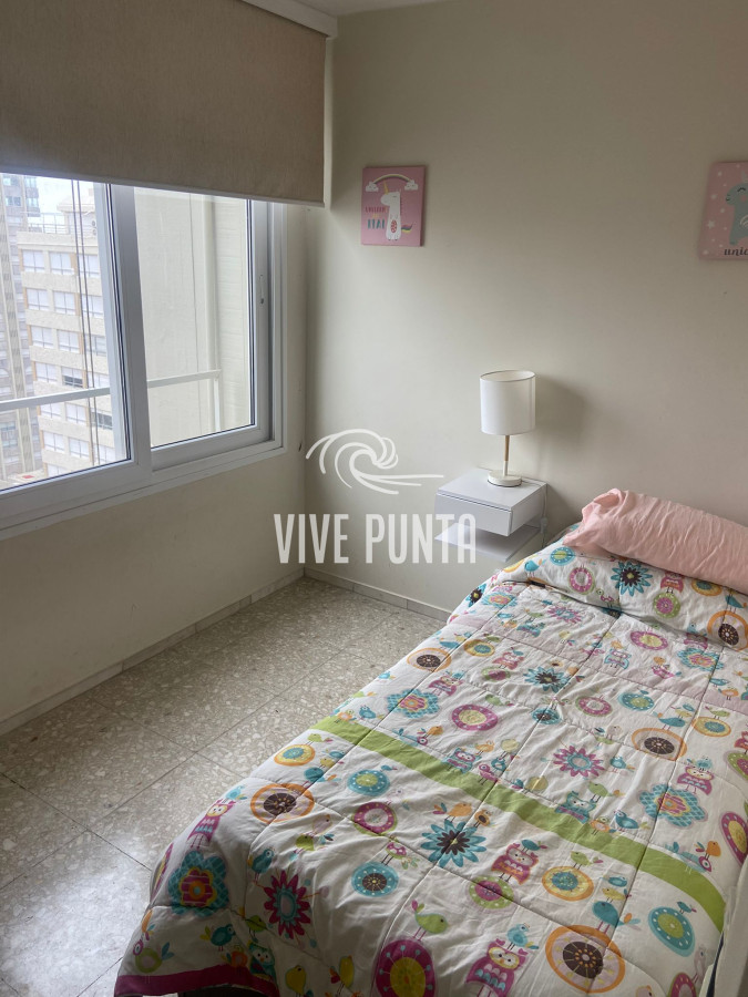 Apartamento ID.1023 - Alquiler de apartamento en Peninsula anual 