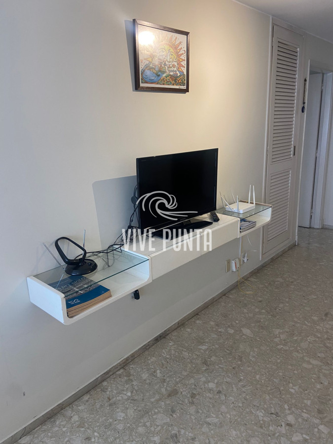 Apartamento ID.1023 - Alquiler de apartamento en Peninsula anual 