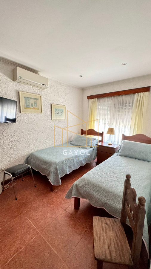 Casa ID.1023 - CASA EN ALQUILER TEMPORAL ZONA COLEGIO PINARES