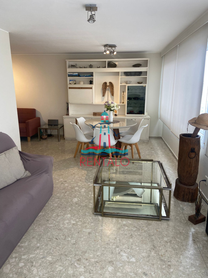 Apartamento ID.400 - Alquiler anual en Punta del este 2 dormitorios 