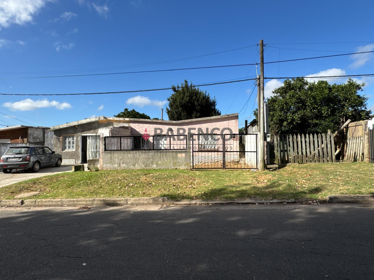 Casa Barrio Tassano - GoPunta - Portal Inmobiliario de Punta del Este - Maldonado