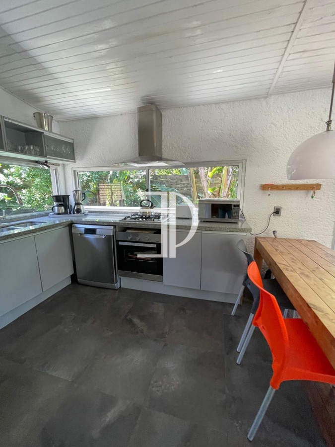 Casa ID.1154 - VENTA- Casa 3 dormitorios- Piscina- MANANTIALES