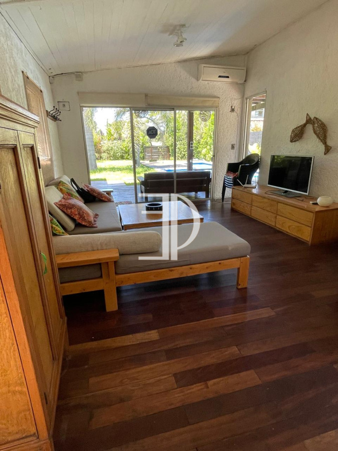 Casa ID.1154 - VENTA- Casa 3 dormitorios- Piscina- MANANTIALES