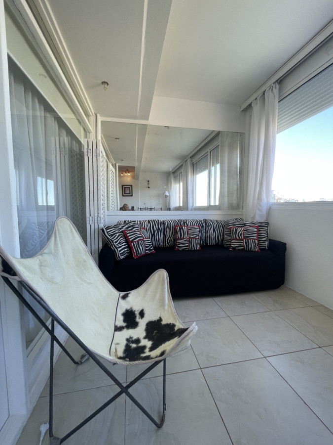 Apartamento ID.1428 - VENTA- Edificio Vanguardia- Mansa. Punta del Este