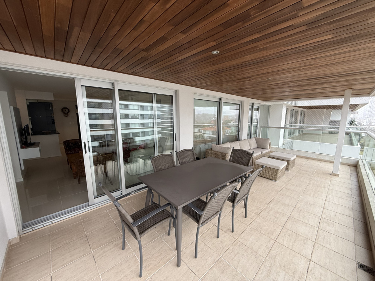 Apartamento ID.2182/ - Departamento de 2 dormitorios y medio en ICON BRAVA