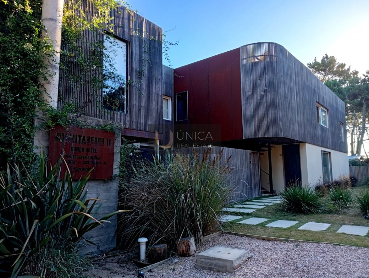 Apartamento ID.1786/ - José Ignacio. Apartamento un dormitorio y terraza exclusiva