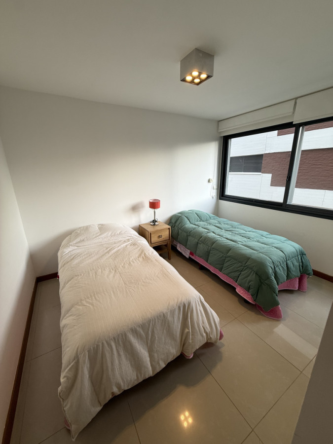 Apartamento ID.1891/ - Apartamento en Brava con vista al mar 2 dormitorios 2 baños