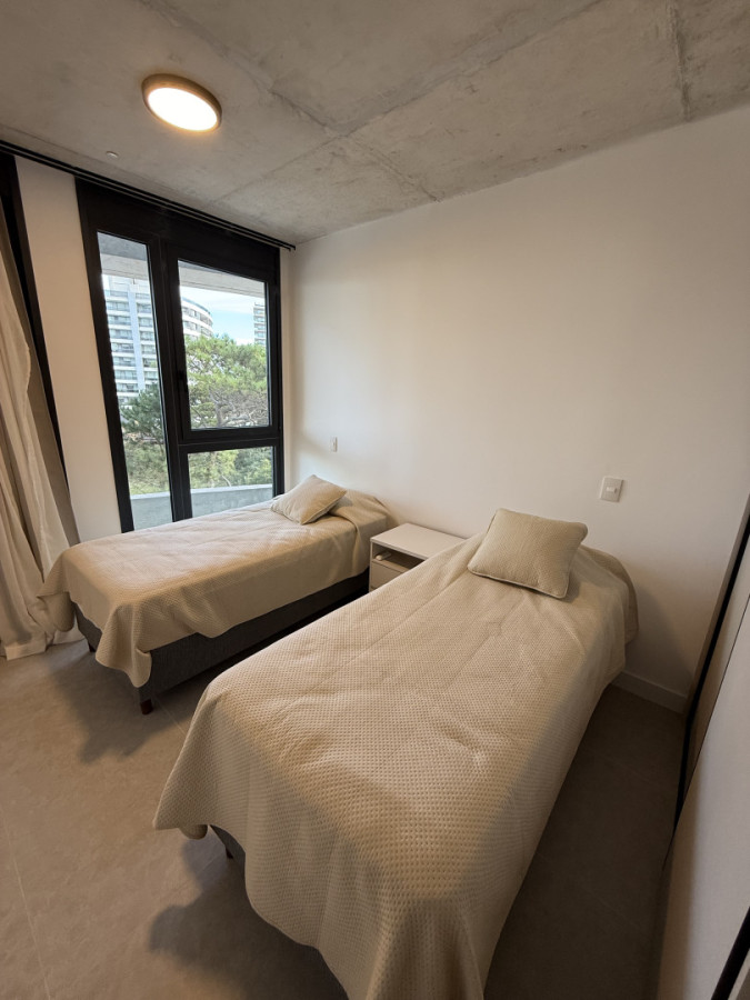 Apartamento ID.1938/ - Departamento en Playa Brava 2 dormitorios y 2 baños