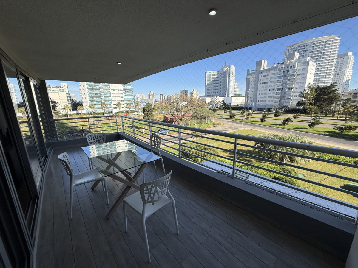 Apartamento ID.2112 - DEPARTAMENTO DE 3 DORMITORIOS EN PLAYA MANSA