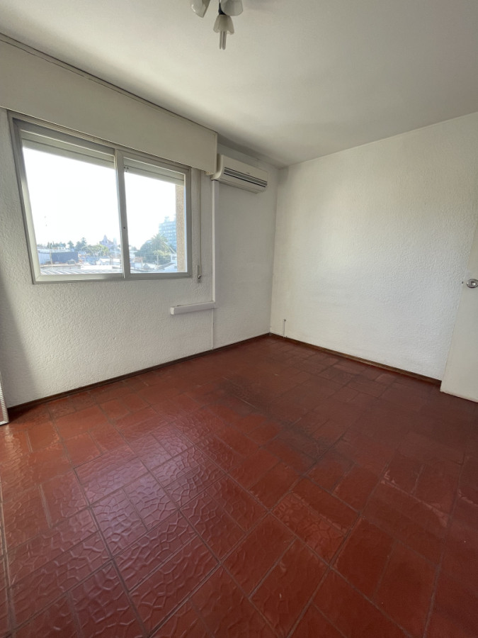Apartamento ID.1874/ - VENTA- Departamento 2 dor- Maldonado Centro