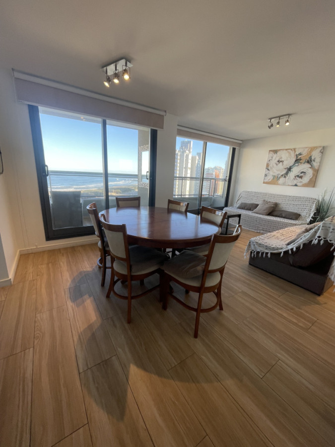 Apartamento ID.2040/ - VENTA- Departamento 2 dormitorios con vista a Brava- Amenities.