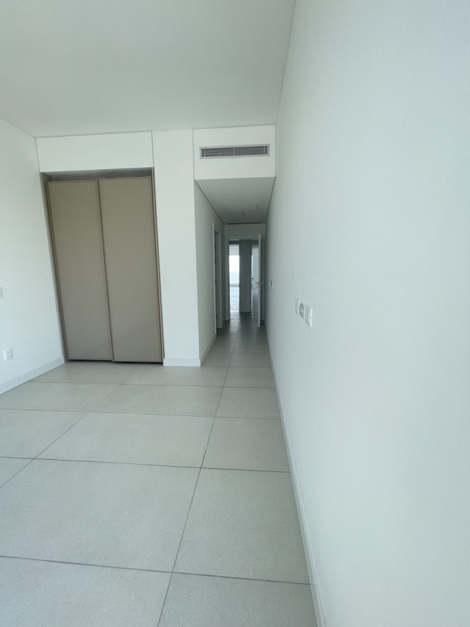 Apartamento ID.1332 - VENTA- Departamento Le Parc IV. 3 dormitorios en suite- Punta del Este