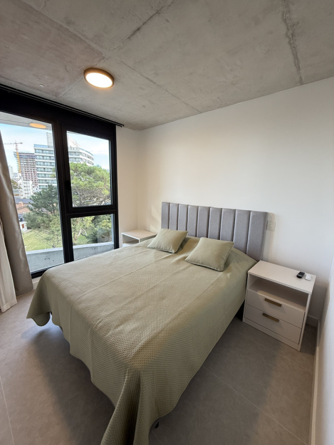 Apartamento ID.1938/ - Departamento en Playa Brava 2 dormitorios y 2 baños