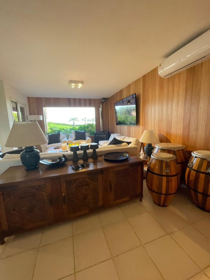 Apartamento ID.1573 - ALQUILER - MANANTIALES- Frente al mar