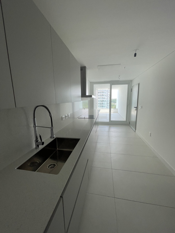 Apartamento ID.1332 - VENTA- Departamento Le Parc IV. 3 dormitorios en suite- Punta del Este