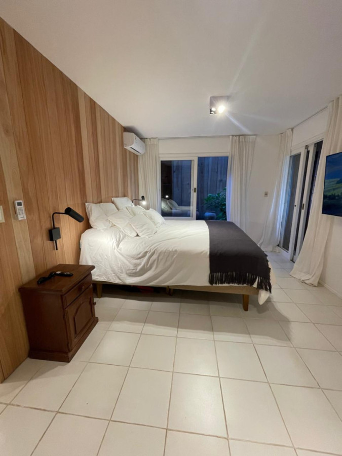 Apartamento ID.1573 - ALQUILER - MANANTIALES- Frente al mar