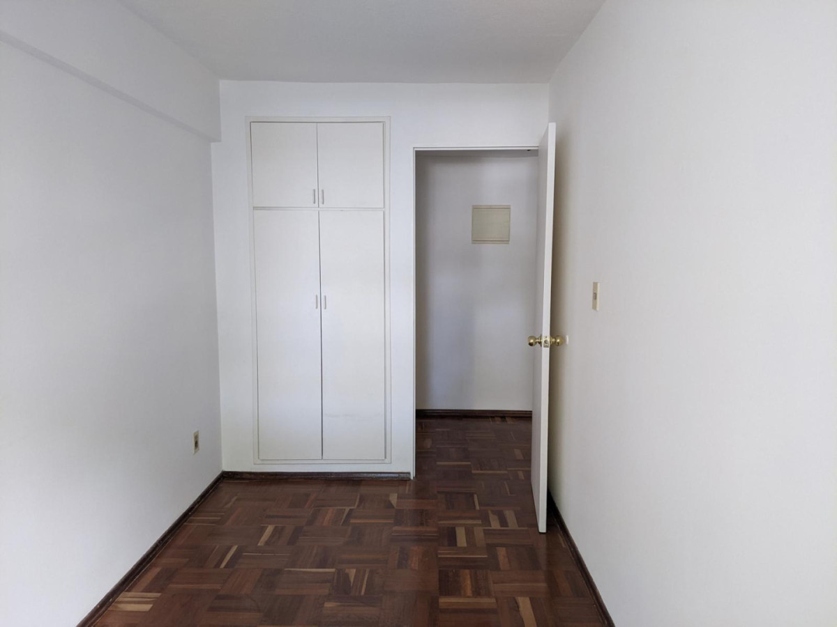 Apartamento ID.2076/ -  Amplio apartamento en Parque Rodó