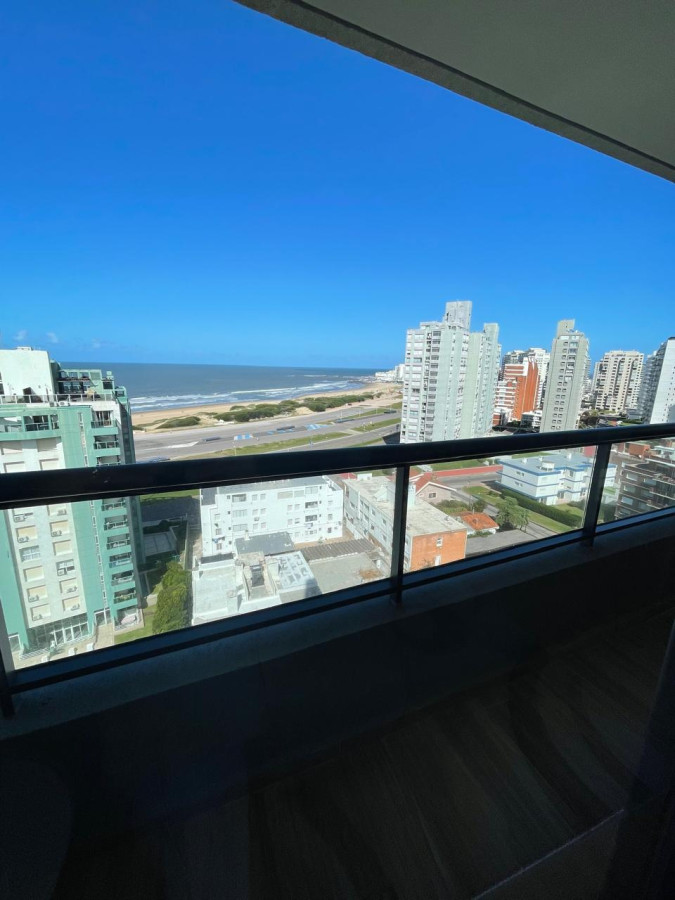 Apartamento ID.1468 - ALQUILER ANUAL Brava-Punta del Este- 2 dor- Amenities