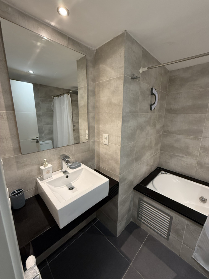 Apartamento ID.1893/ - Departamento en Peninsula con vista al mar 