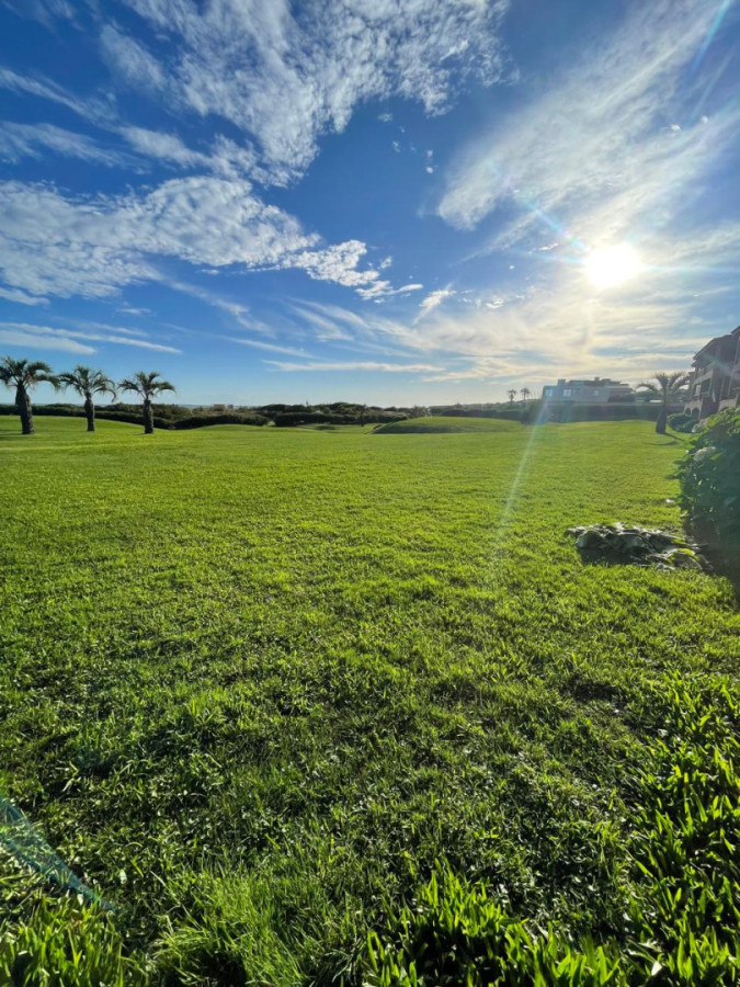 Apartamento ID.1573 - ALQUILER - MANANTIALES- Frente al mar