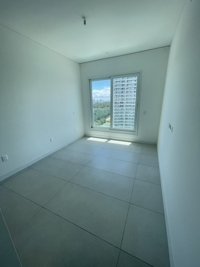 Apartamento ID.1332 - VENTA- Departamento Le Parc IV. 3 dormitorios en suite- Punta del Este