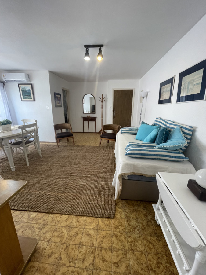 Apartamento ID.2121 - Punta del EsteAlquiler  1 dor y cochera fija PENINSULA 
