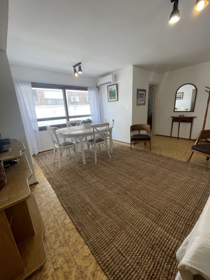 Apartamento ID.2121 - Punta del EsteAlquiler  1 dor y cochera fija PENINSULA 