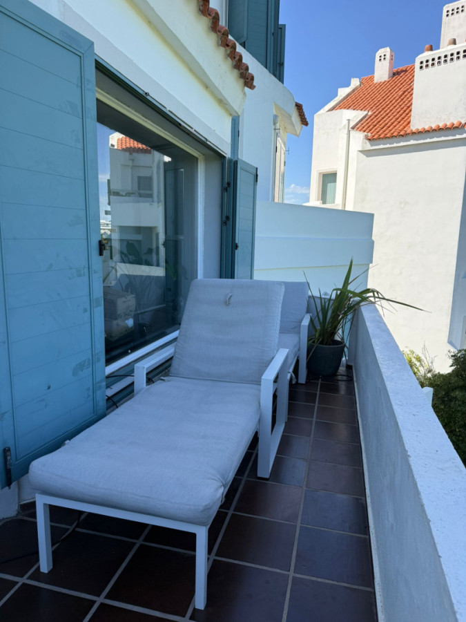 Apartamento ID.1587/ - Parada 20 Brava. Apartamento con vistas 4 dormitorios y servicios