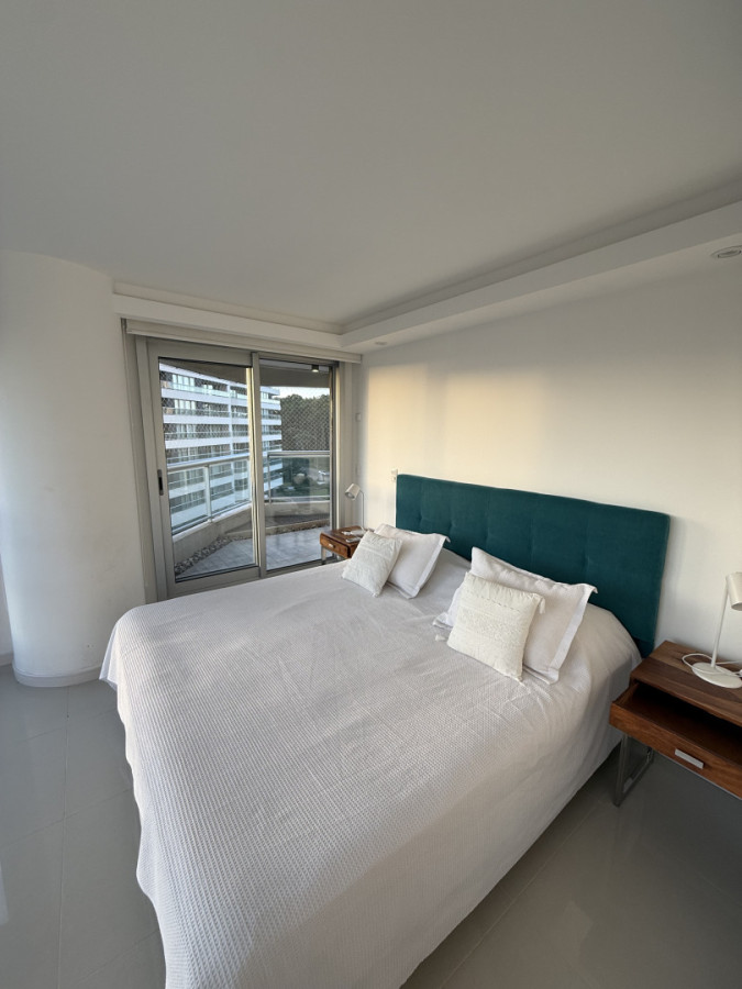 Apartamento ID.1797/ - LOOK BRAVA 2 SUITES + DEPENDENCIA